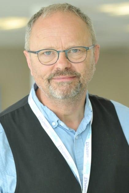 Robert Llewellyn