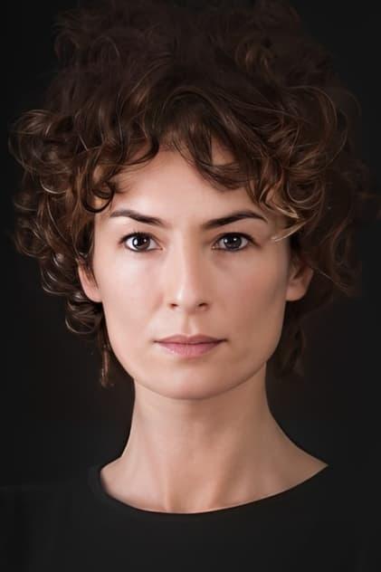 Özlem Düvencioğlu